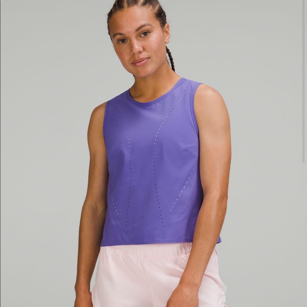 NWOT Swift Ventilated Running Top